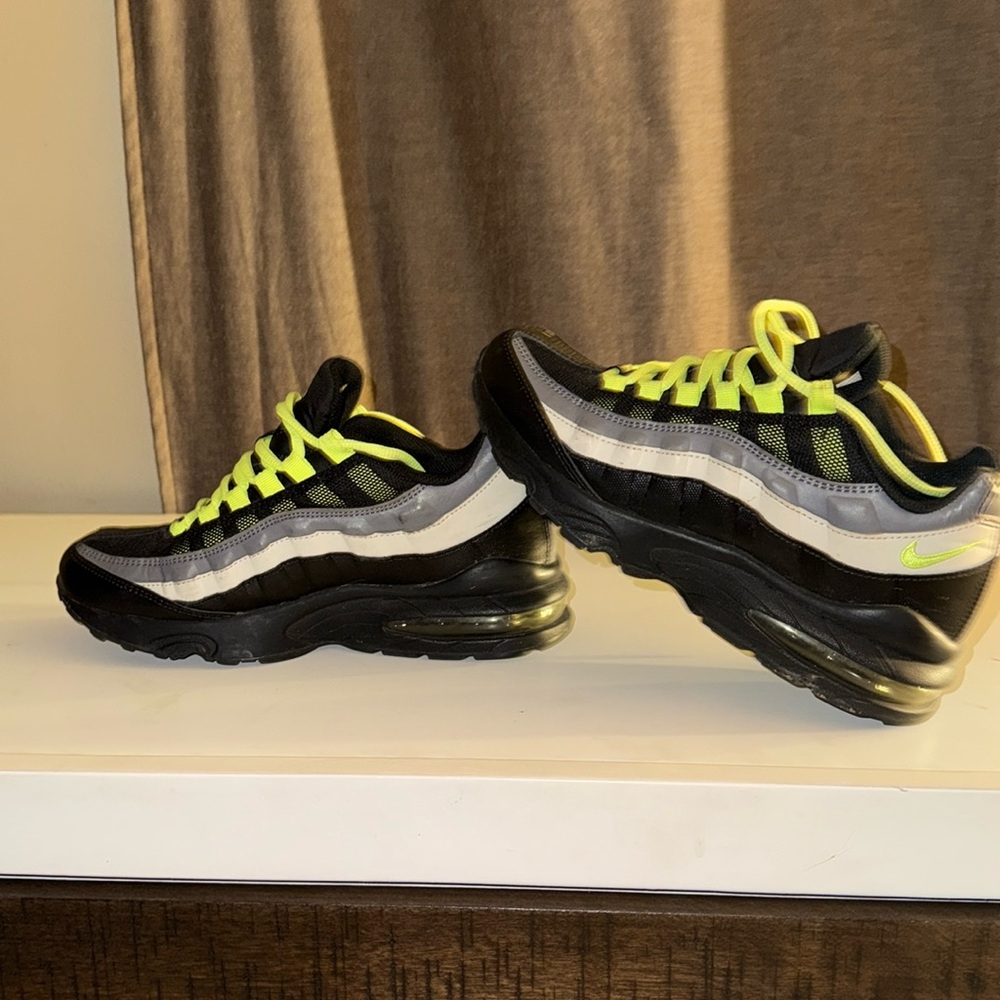 Big kids air max